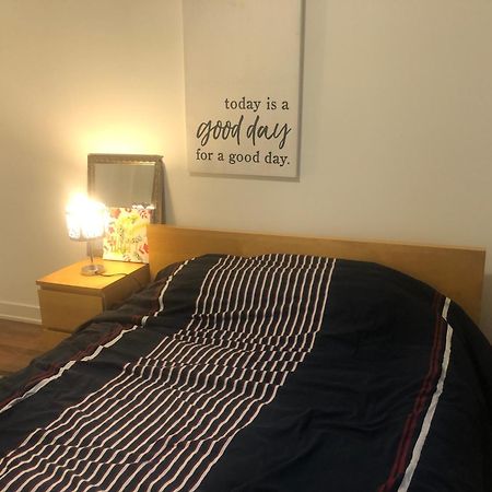 Place You Can Call Home !!! Near Ottawa Airport Екстериор снимка